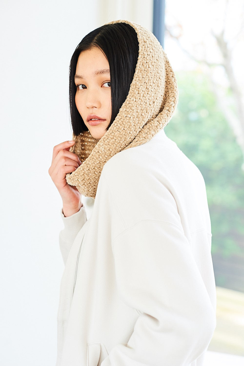 Knitting Pattern 10084 - Accessories in Squeeze Me DK