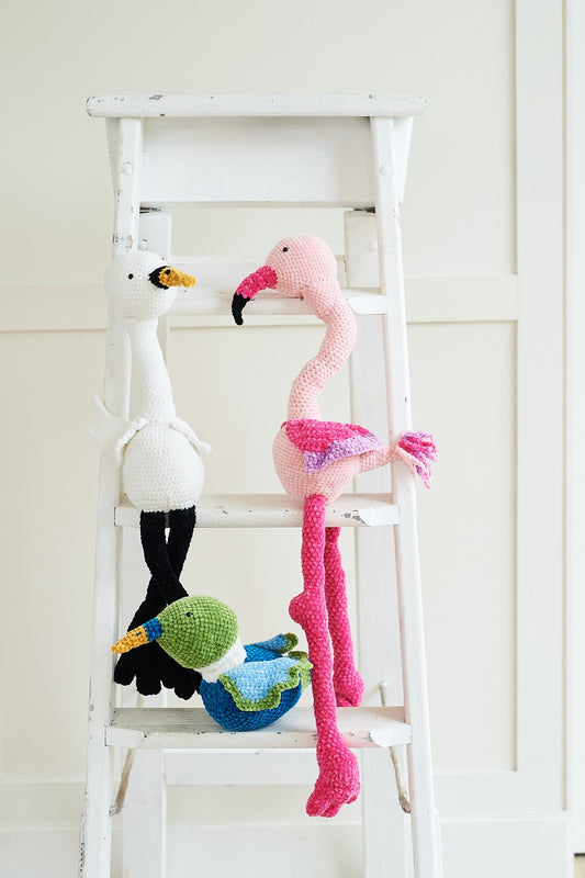 Crochet Pattern 10086 - Crochet Flamingo, Swan and Duck in Squeeze Me DK