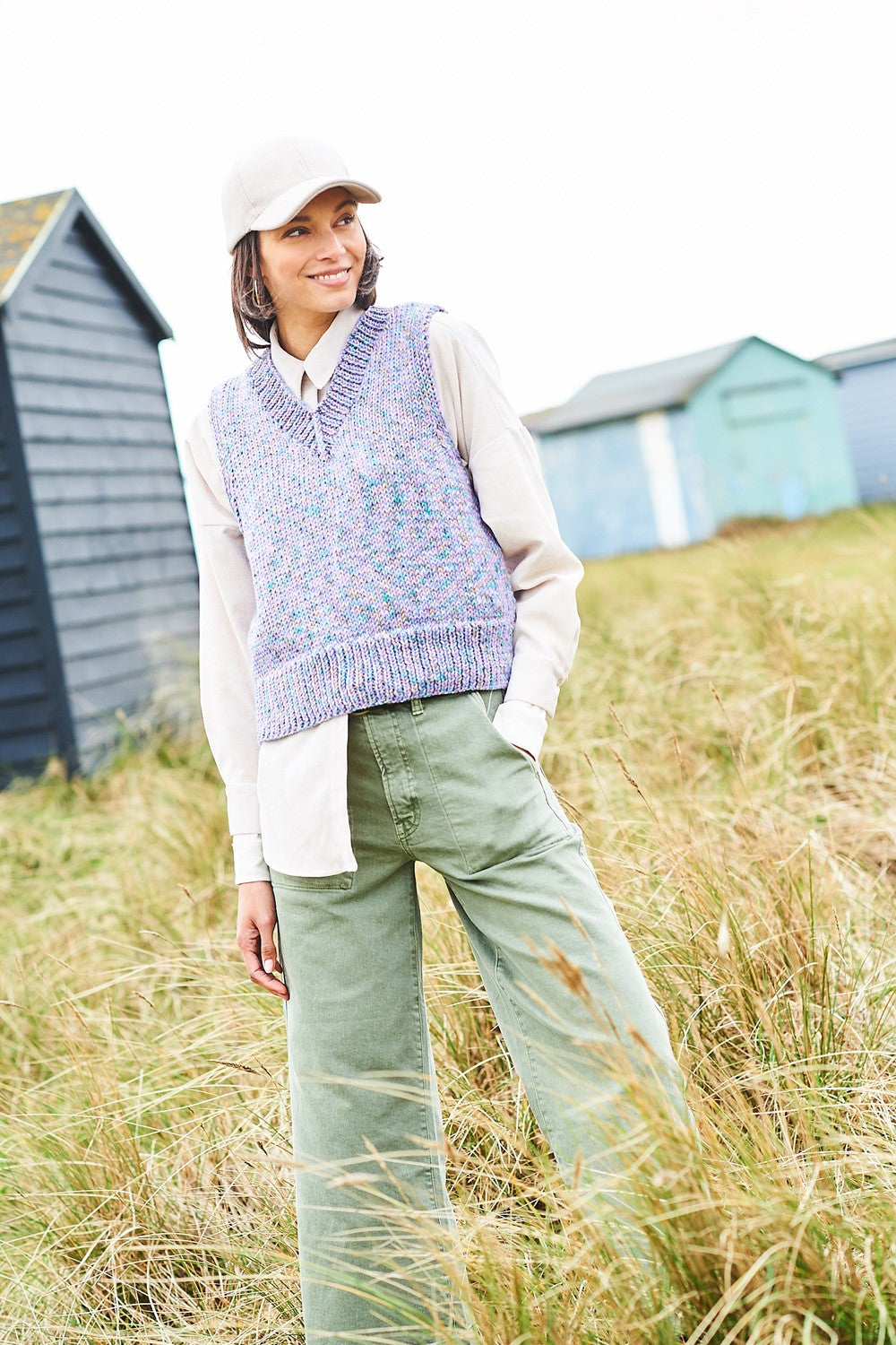 Knitting Pattern 10099 - Round & V Neck Tank Tops in Bella Bella Chunky