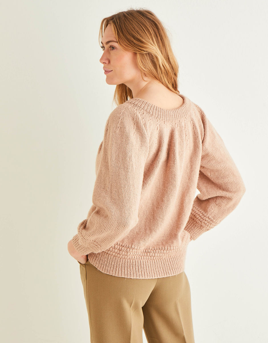 Knitting Pattern 10271 - YOKE GATHERED SWEATER IN HAYFIELD BONUS DK