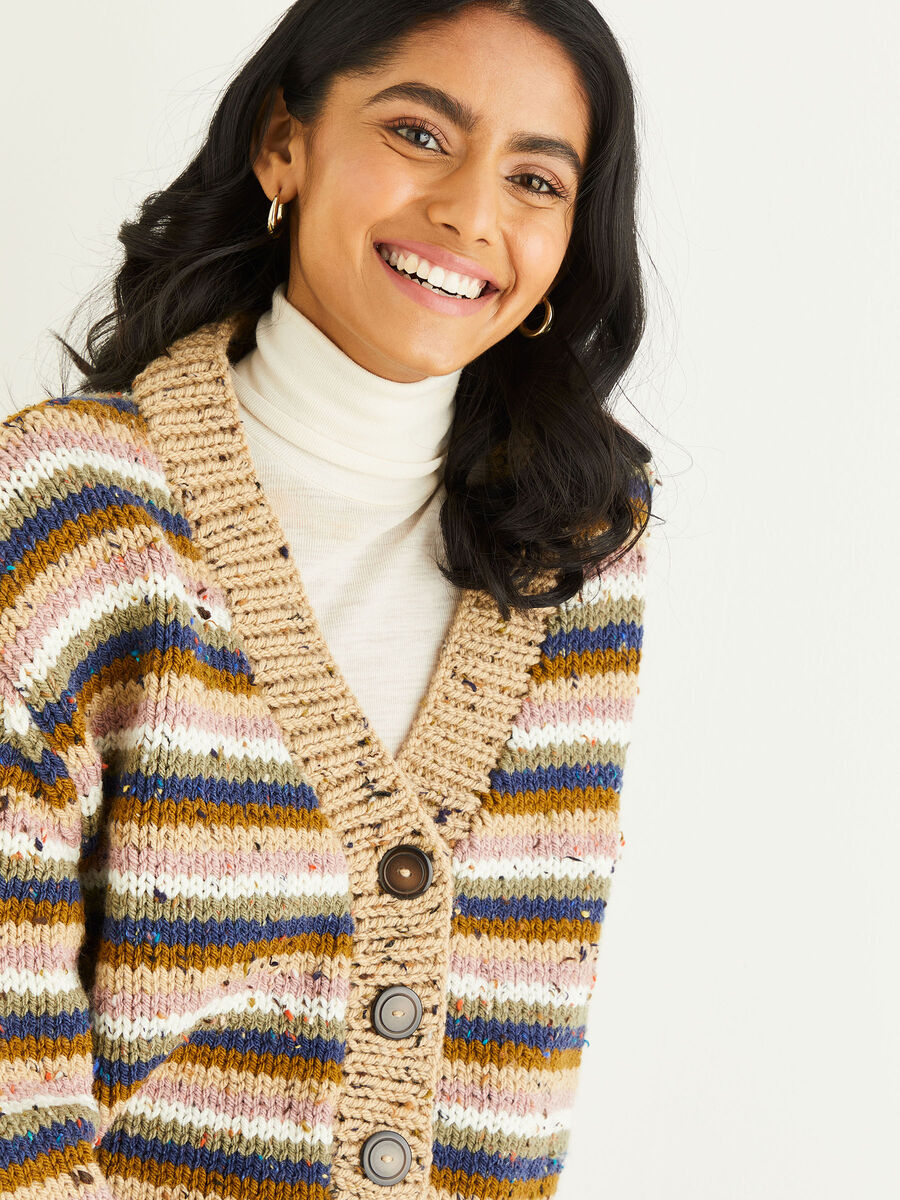 Knitting Pattern 10342 - STRIPED CARDIGAN IN HAYFIELD BONUS CHUNKY TWEED