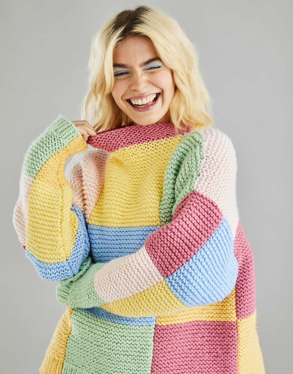 PATCHWORK FUNNEL NECK SWEATER IN HAYFIELD BONUS CHUNKY KIT