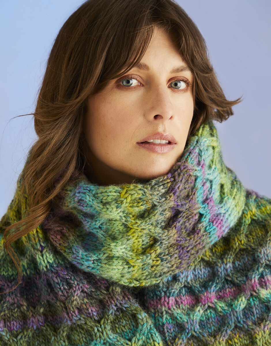 Knitting Pattern 10706 - KELP SLEEVE SWEATER AND SCARF IN SIRDAR JEWELSPUN WITH WOOL CHUNKY