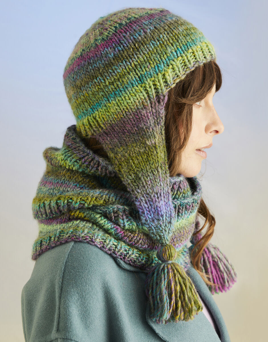 Knitting Pattern 10709 - ANEMONE HAT AND SNOOD IN SIRDAR JEWELSPUN WITH WOOL CHUNKY