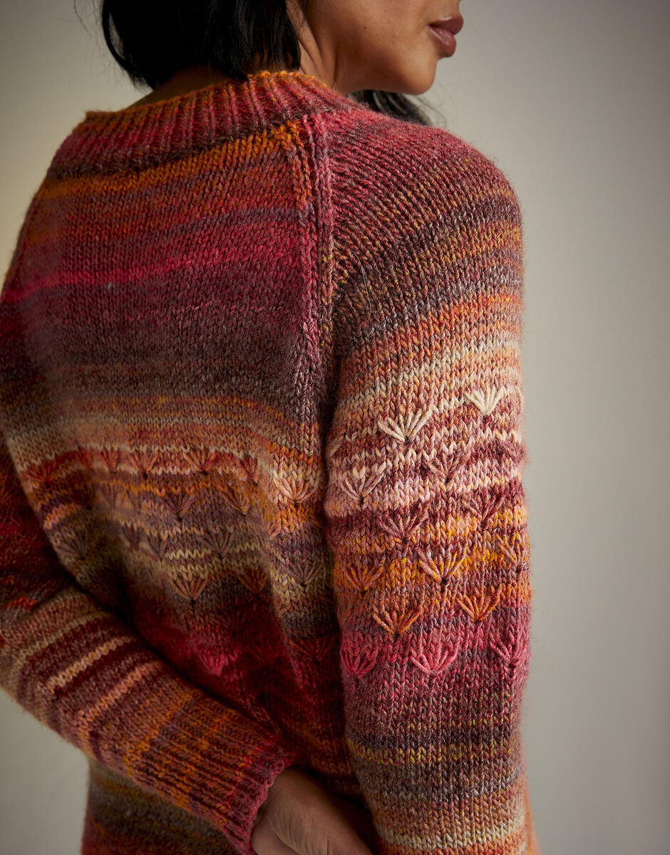 Knitting Pattern 10712 - TALL POPPIES DRESS IN SIRDAR JEWELSPUN ARAN