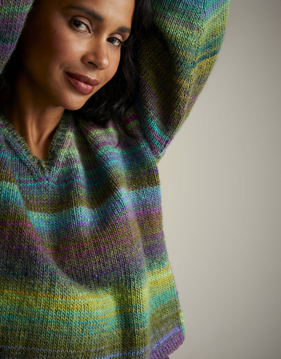 Knitting Pattern 10718 - MIDNIGHT GARDEN SWEATER IN SIRDAR JEWELSPUN ARAN
