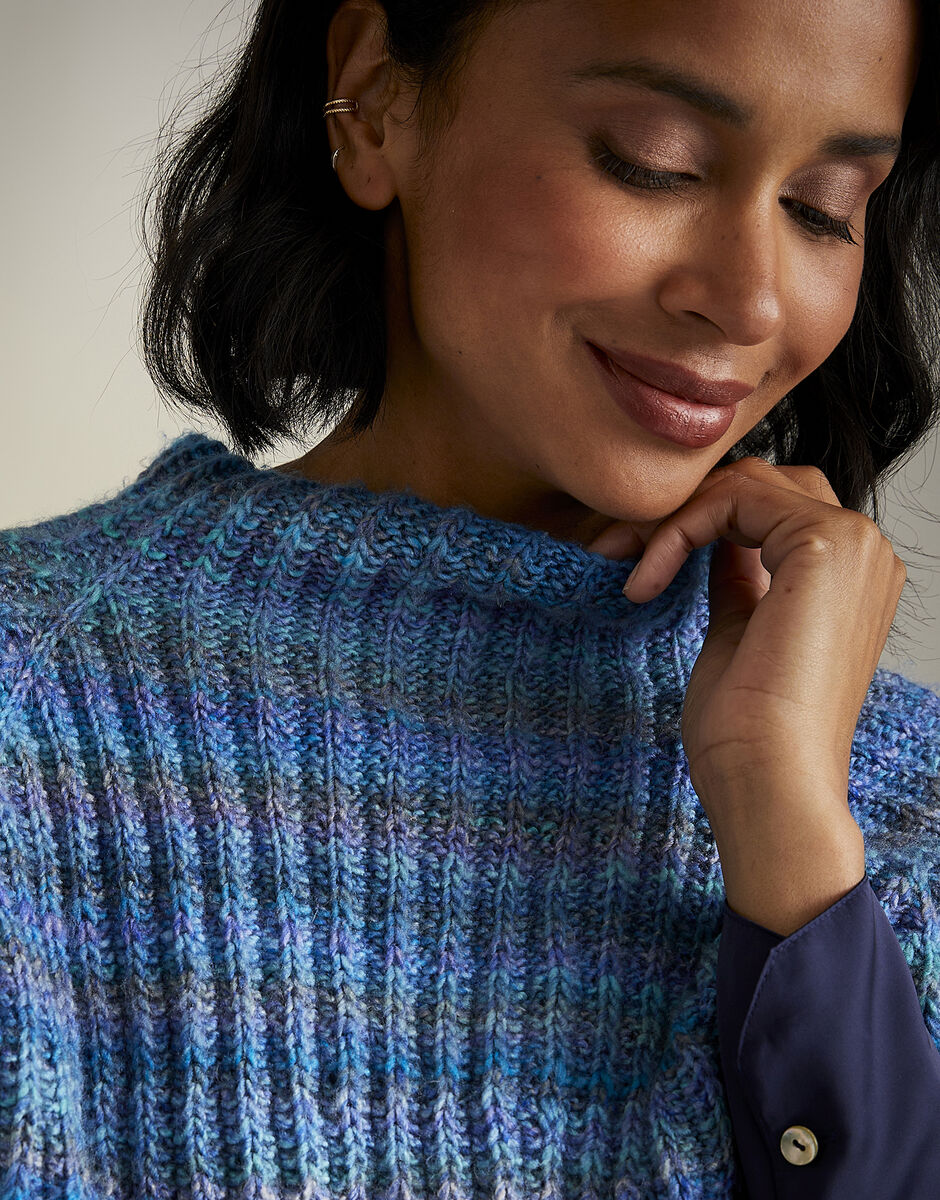 Knitting Pattern 10721 - BELLFLOWER PONCHO IN SIRDAR JEWELSPUN ARAN