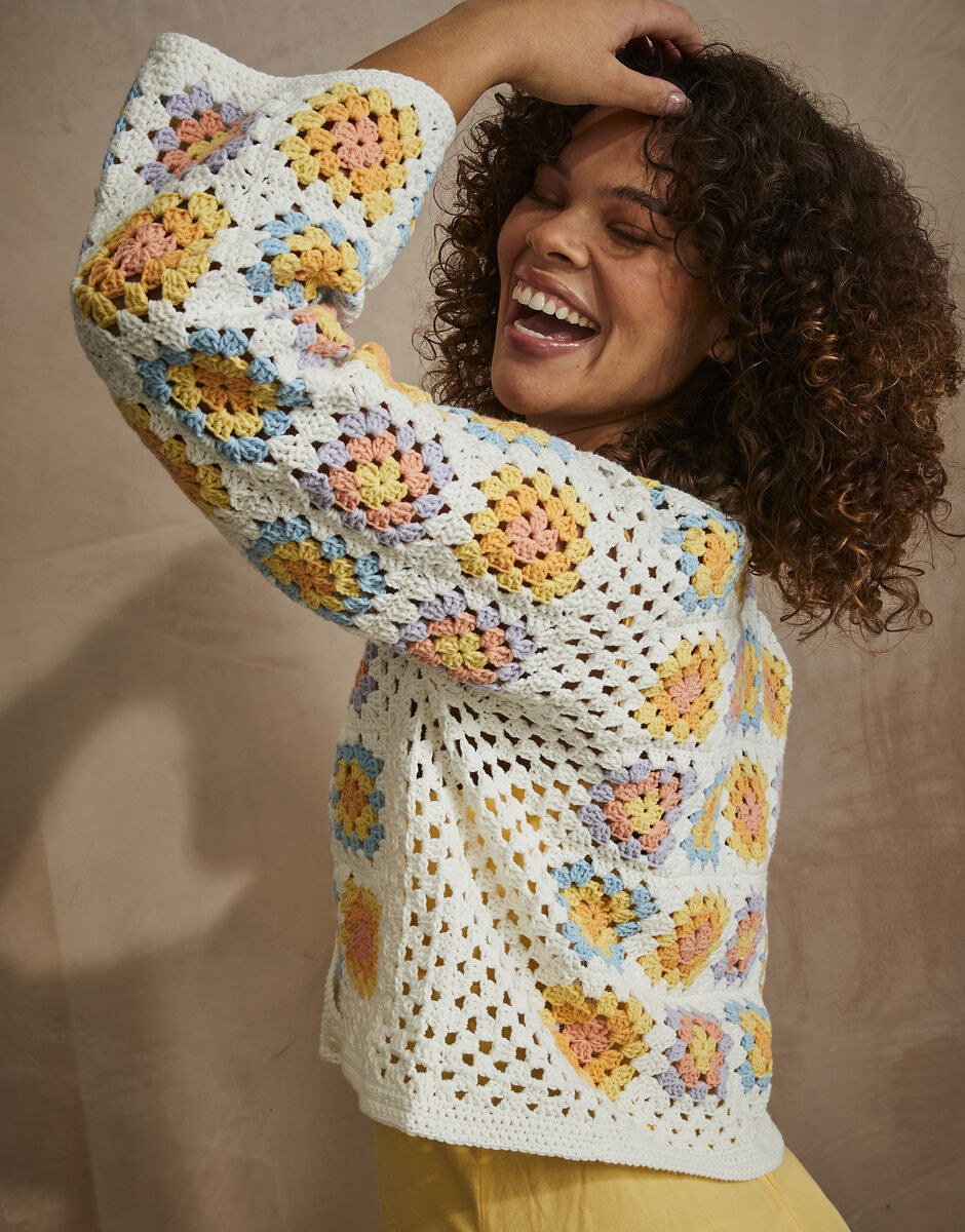 Crochet Pattern 10740 - URBAN HUES CARDIGAN IN SIRDAR STORIES DK