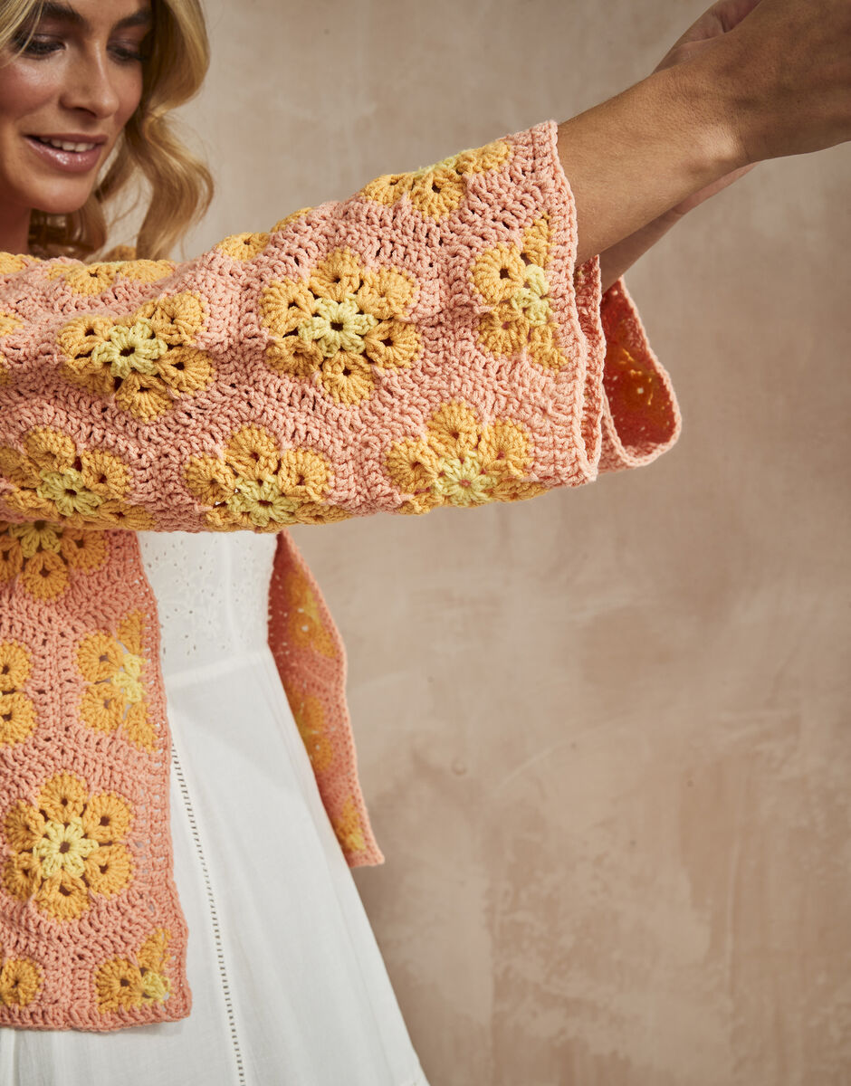 Crochet Pattern 10742 - DAYDREAM CARDIGAN IN SIRDAR STORIES DK