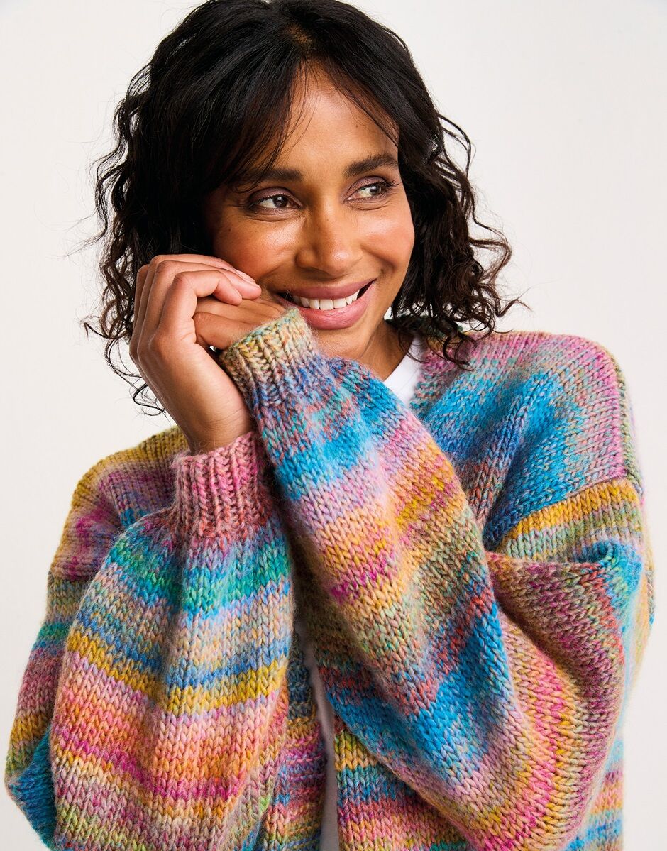 Knitting Pattern 10801 - HEALING CRYSTAL CARDIGAN KNITTING PATTERN IN JEWELSPUN WITH WOOL CHUNKY