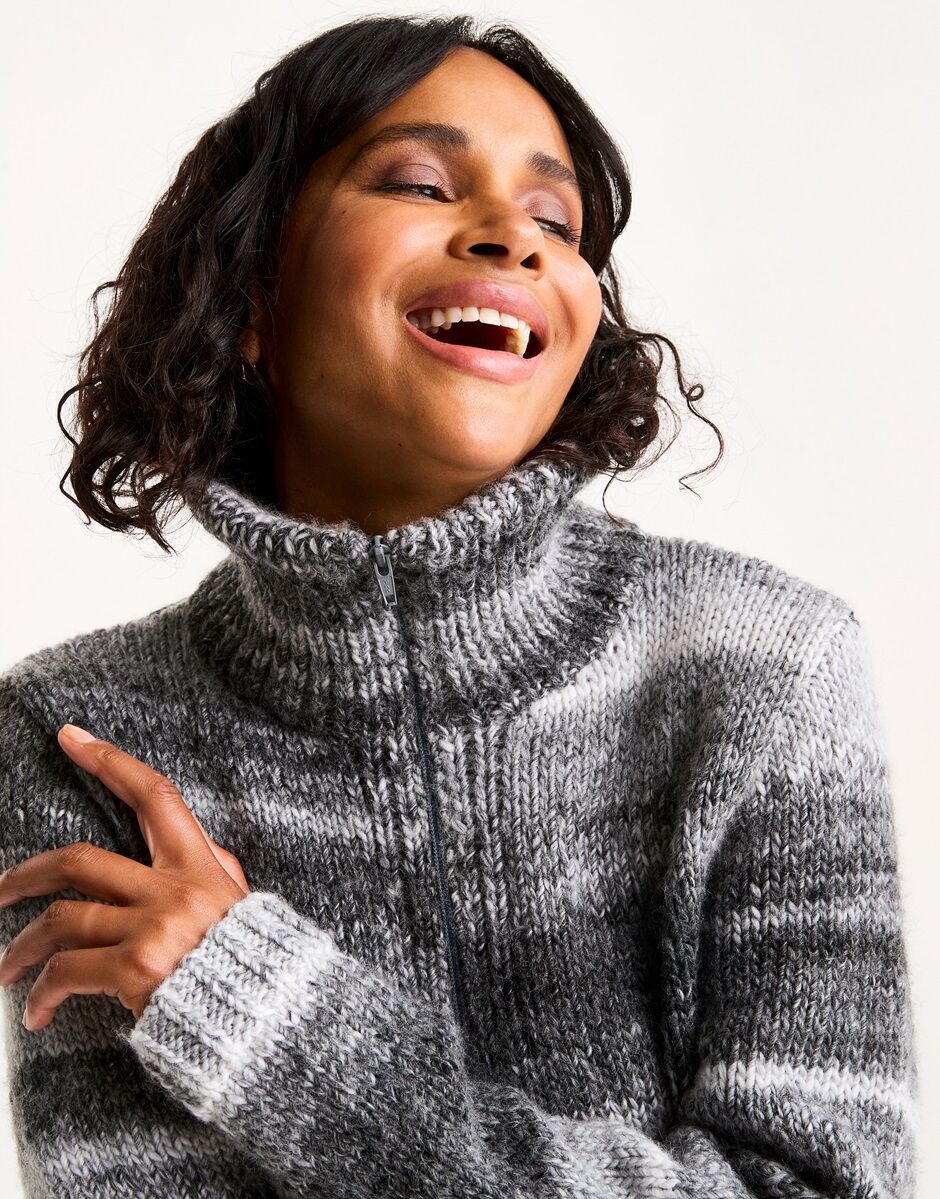Knitting Pattern 10802 - QUARTZ ZIP COLLAR JUMPER KNITTING PATTERN IN JEWELSPUN WITH WOOL CHUNKY
