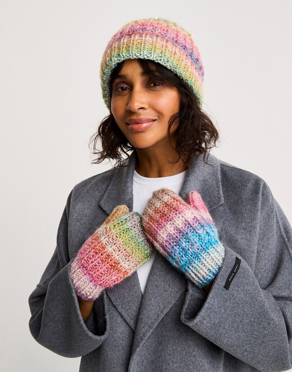 Knitting Pattern 10808 - MARBLED HAT & MITTENS KNITTING PATTERN IN JEWELSPUN WITH WOOL CHUNKY