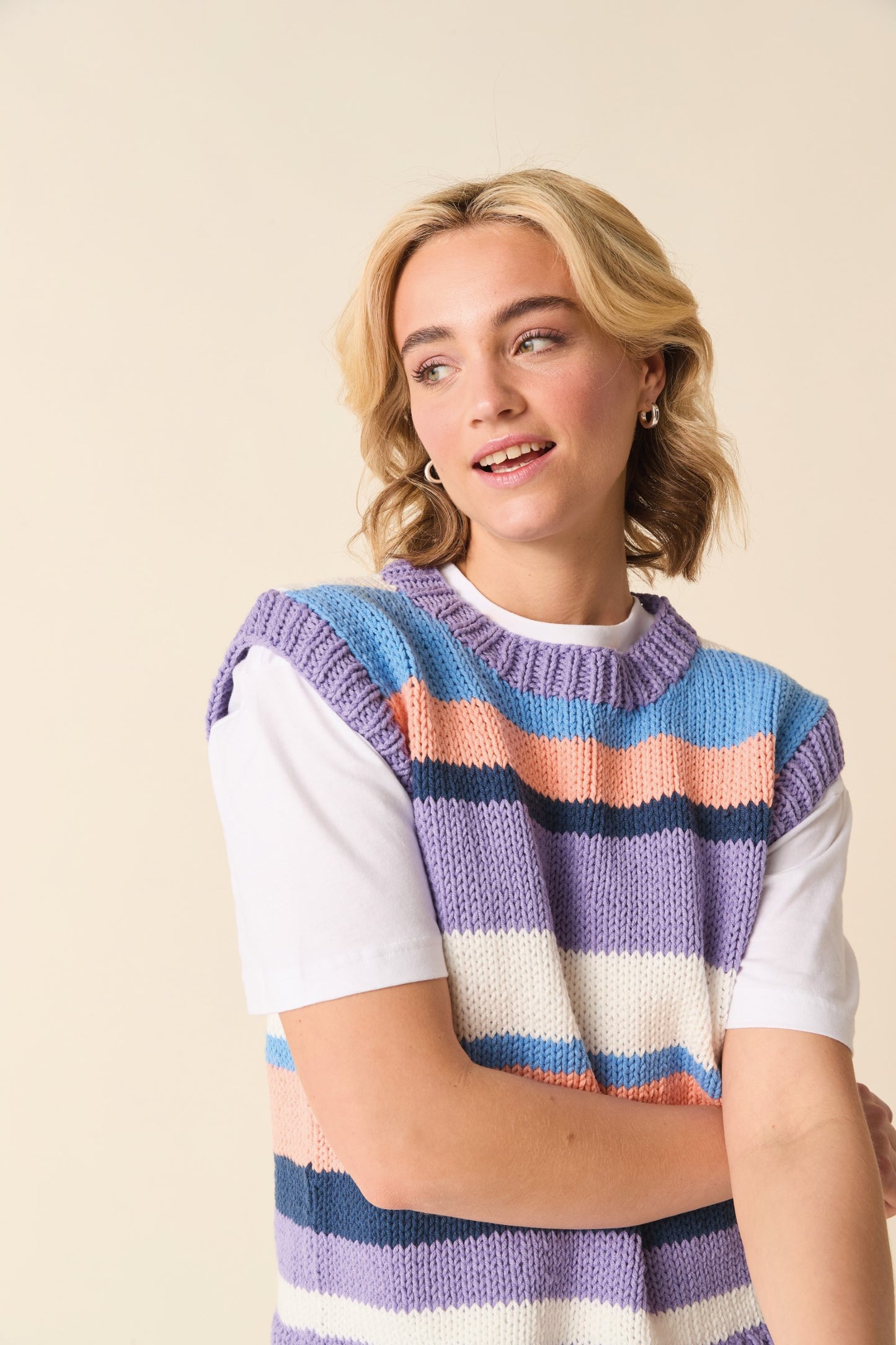 Knitting Pattern 10875 - Vest Top in Sirdar Stories Chunky
