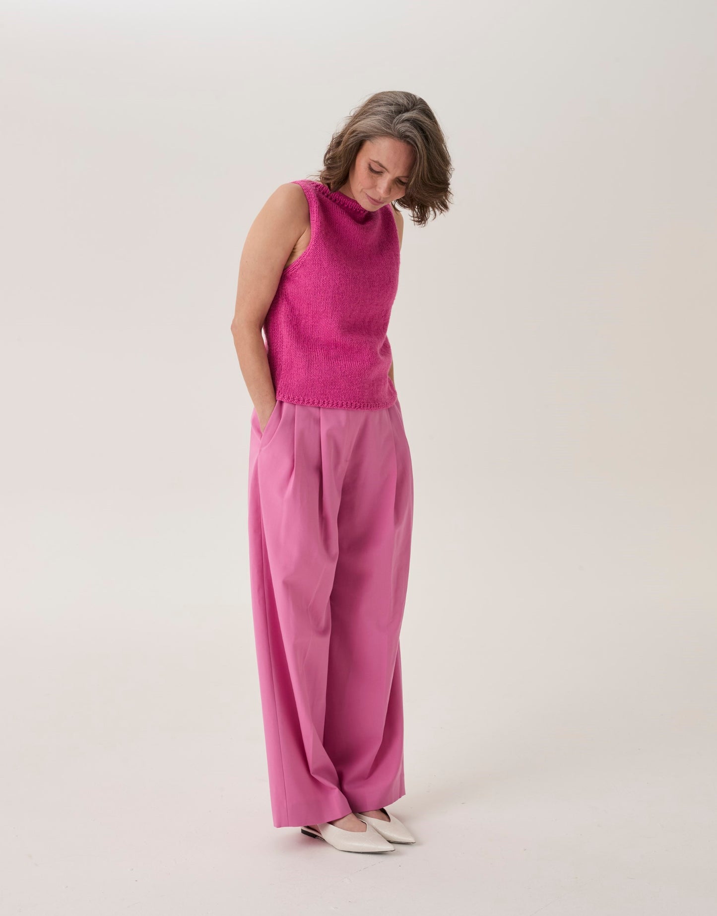 Knitting Pattern 10915 - Honeycomb Cut-Away Vest in Loveful Bio Blend DK