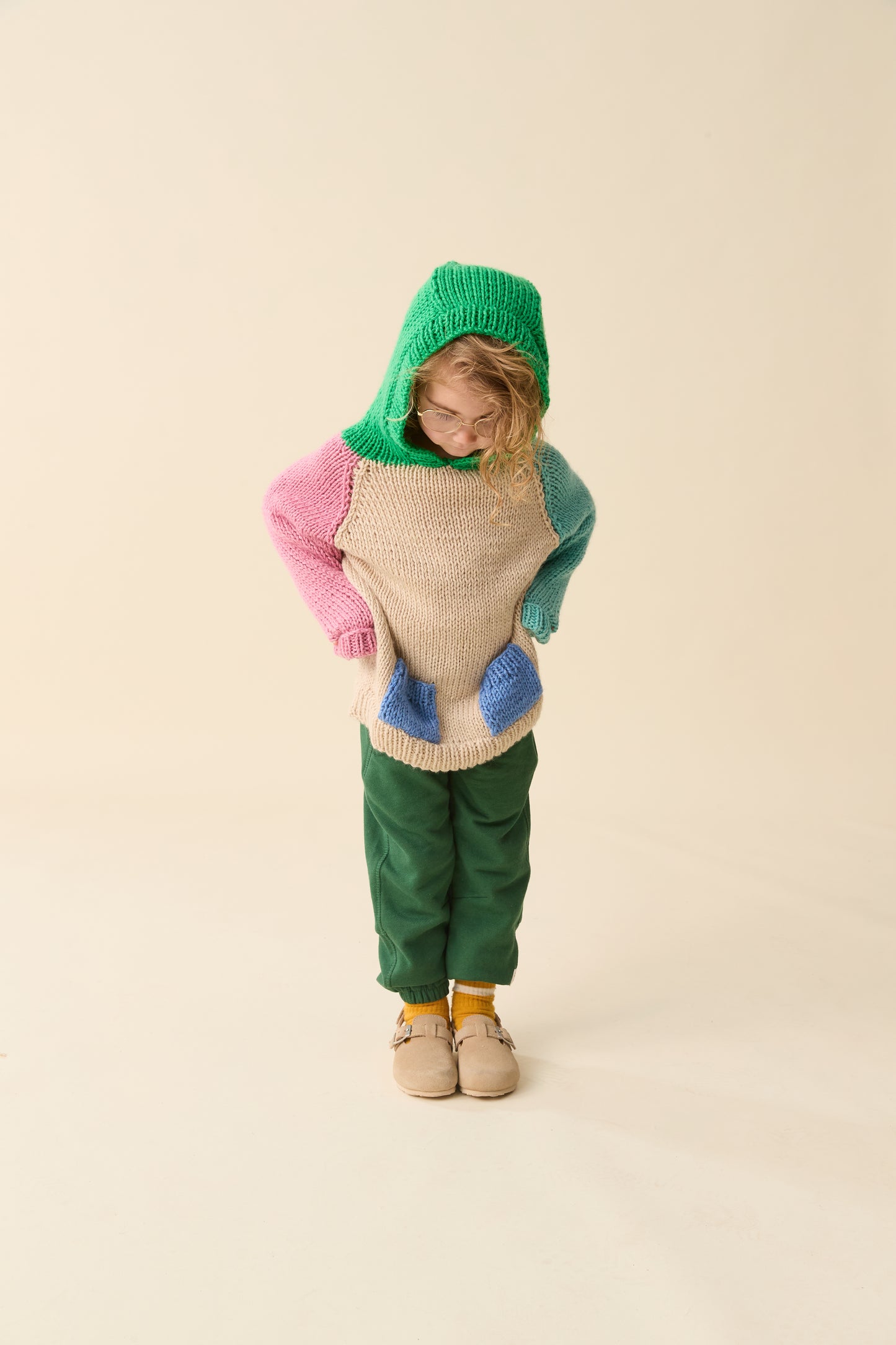 Knitting Pattern 2633 - Hoodie in Sirdar Snuggly Chunky