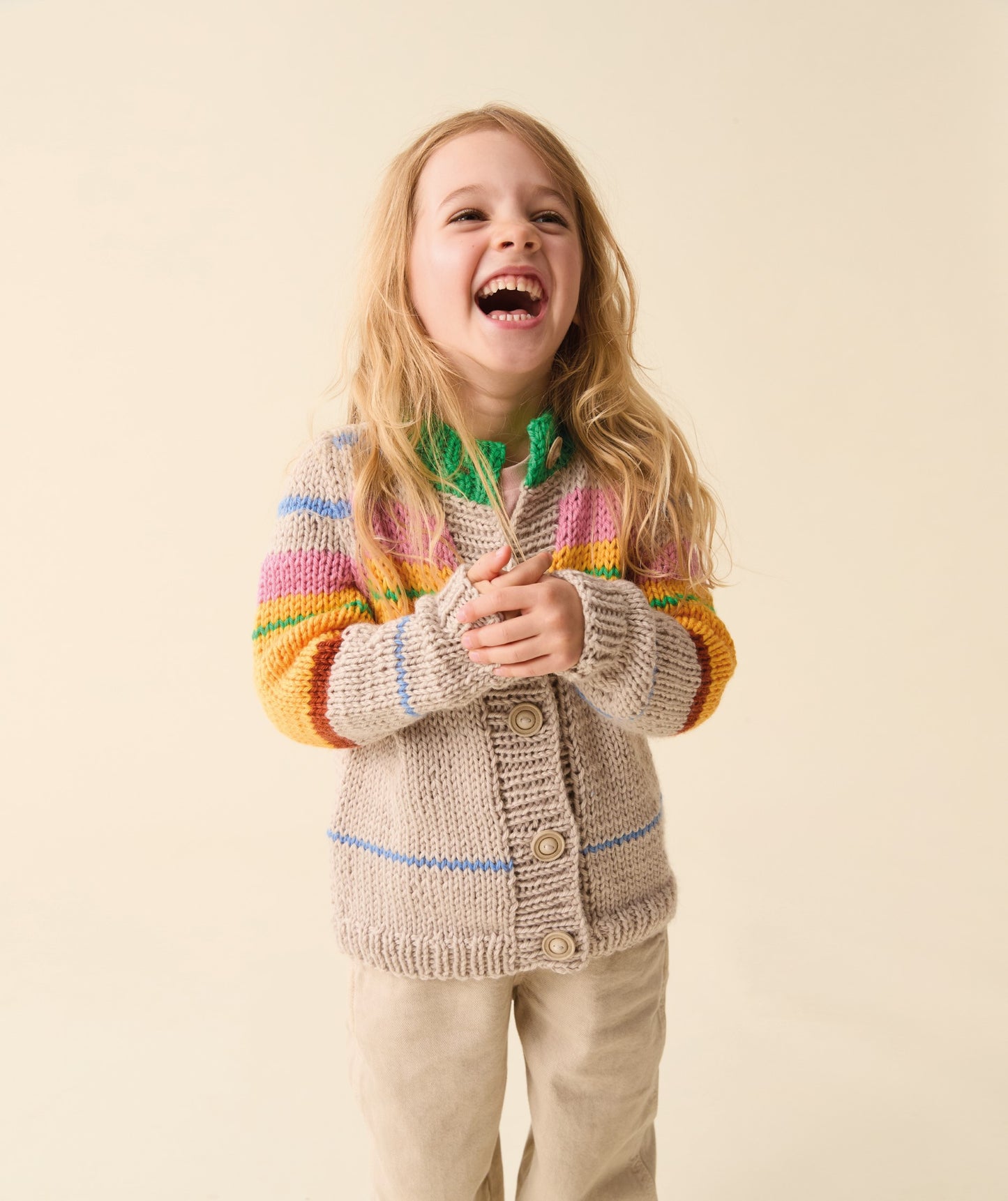 Knitting Pattern 2639 - Cardigan in Sirdar Snuggly Chunky