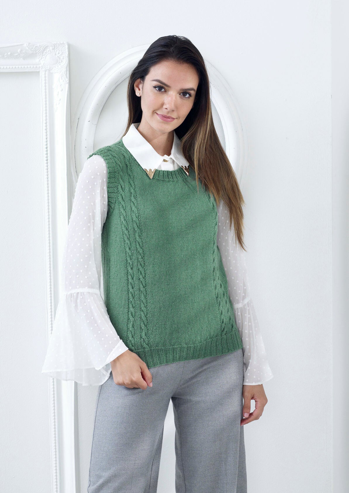 Knitting Pattern 5348 - Top & Sweater Knitted in Merino Blend 4Ply