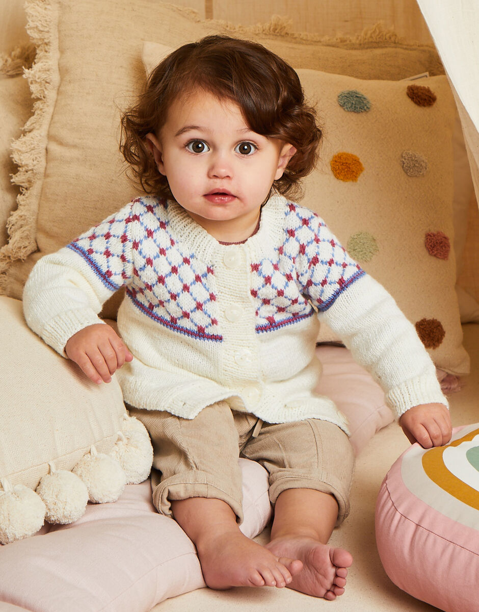Knitting Pattern 5515 - PLAID & PLAIN CARDIGAN IN SNUGGLY 4 PLY