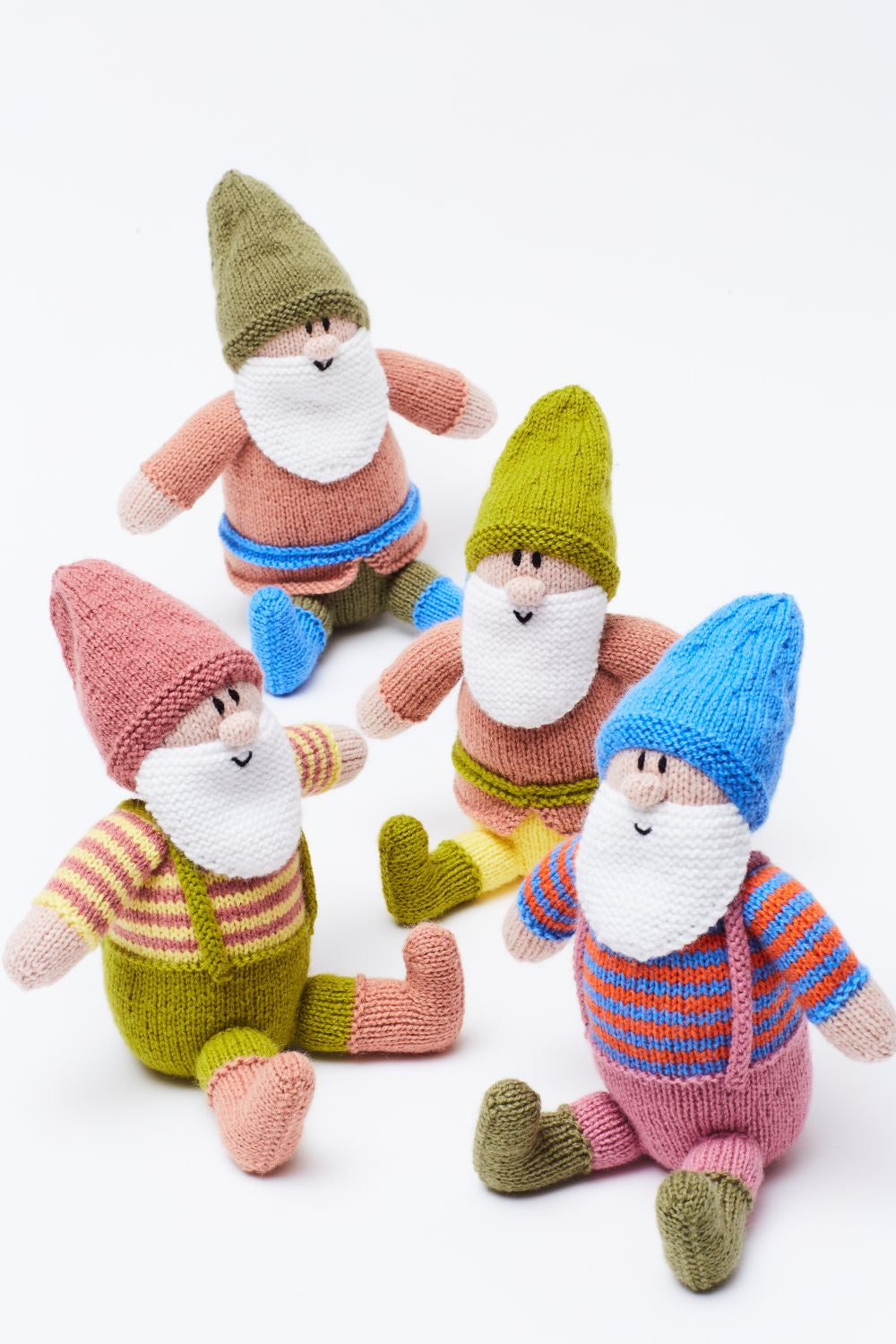 Knitting Pattern 9151 - Gnomes Knitted in Big Value DK 50g