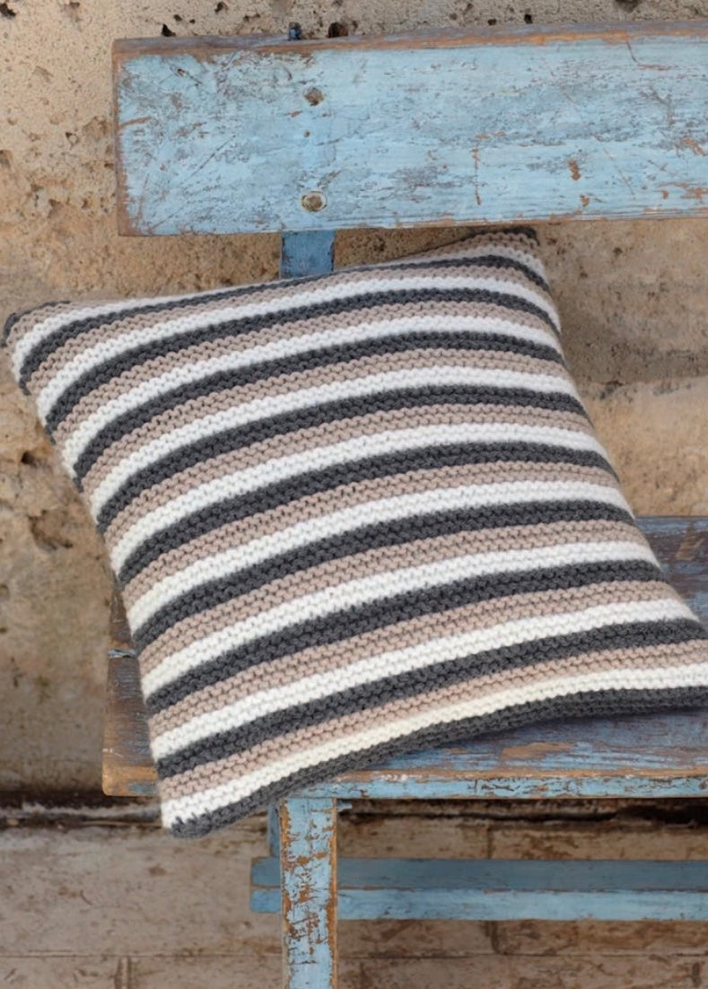 Knitting Pattern 7304 - Cushion Covers in Chunky