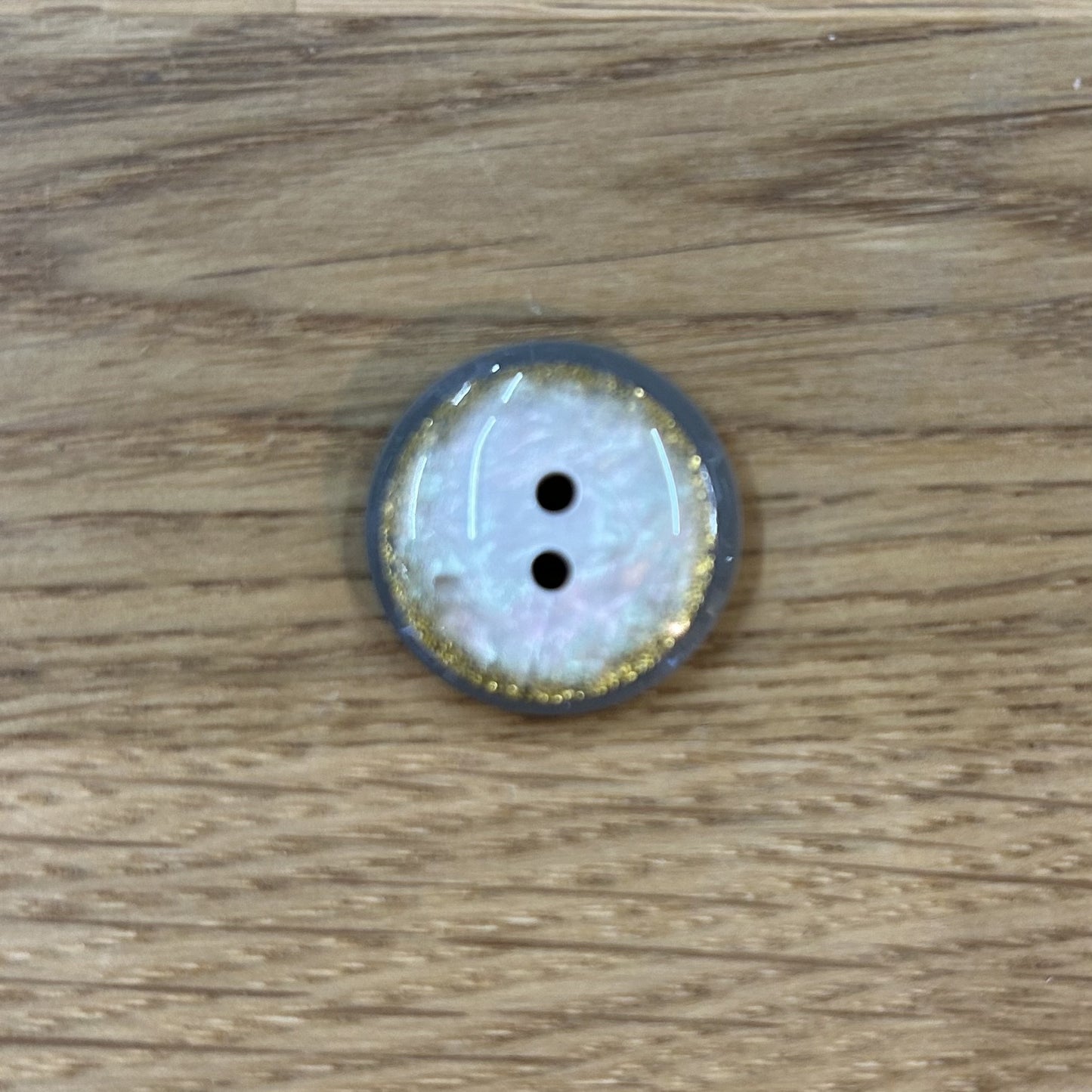 2 Hole Button - 22mm - Marble Shimmer - Grey