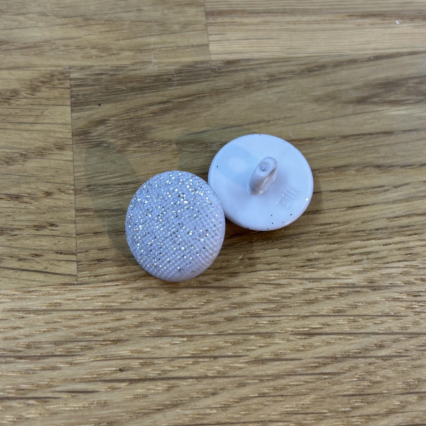 Button with Shank - 18mm - Fabric Effect - Grey/Glitter