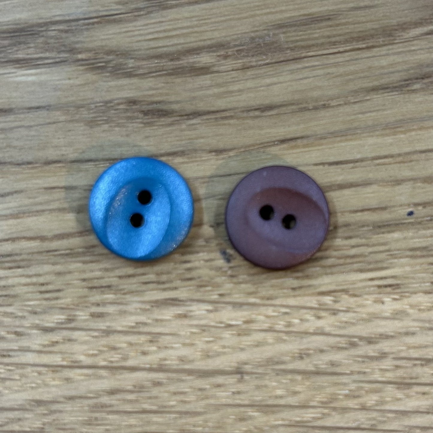2 Hole Button - 13mm - 2 Colours Available