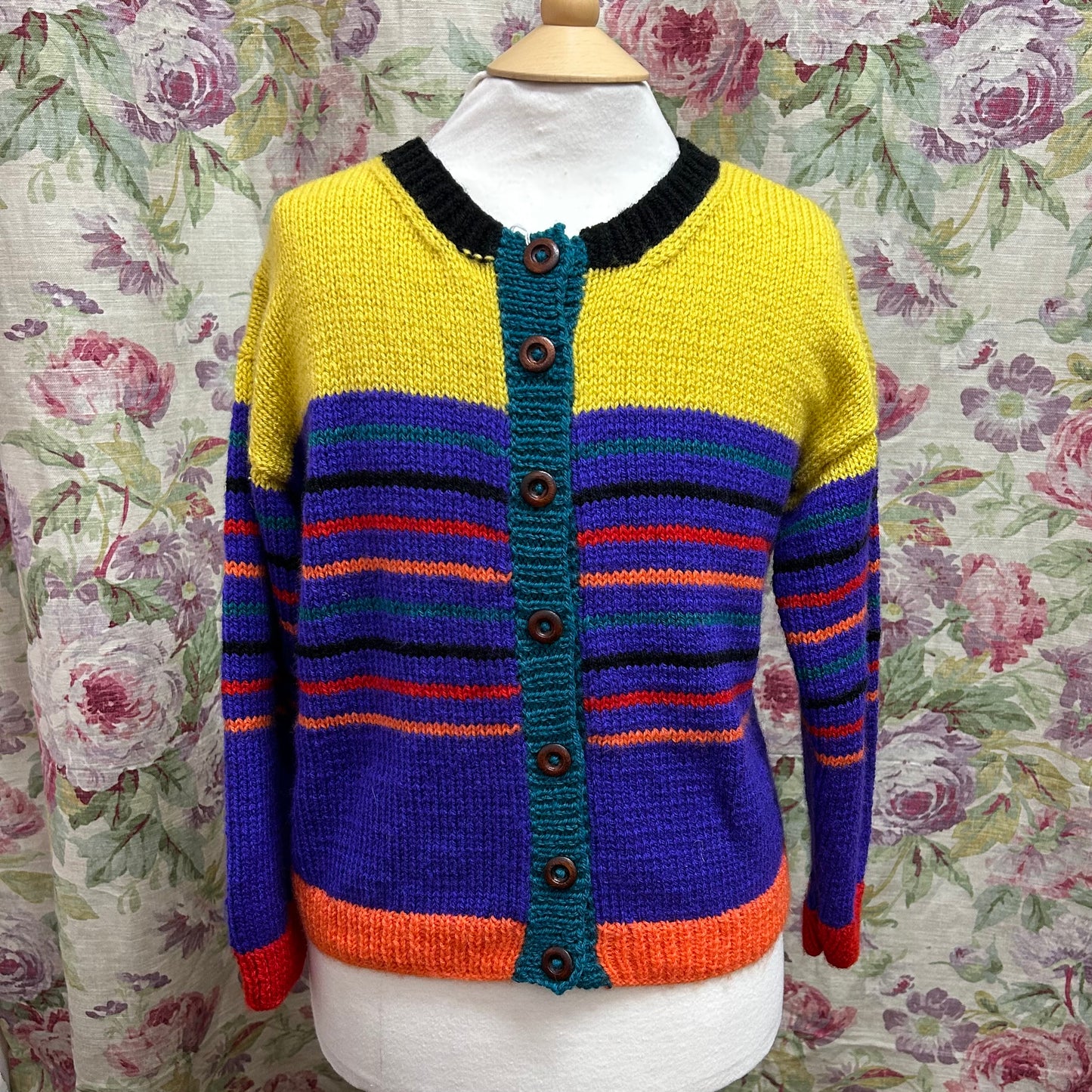 Knitting Pattern UKHKA/272 - Children's Jumper and Cardigan in DK