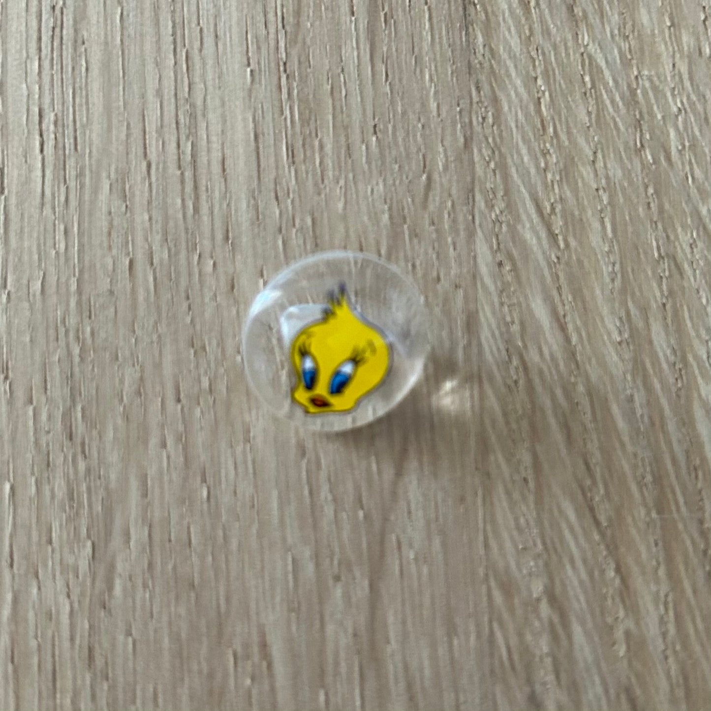 Button with Shank - 15mm - Tweety
