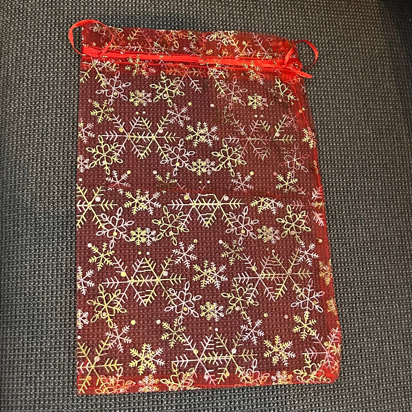 Snowflake Organza Drawstring Bag - Red/Gold - 29cm x 20cm