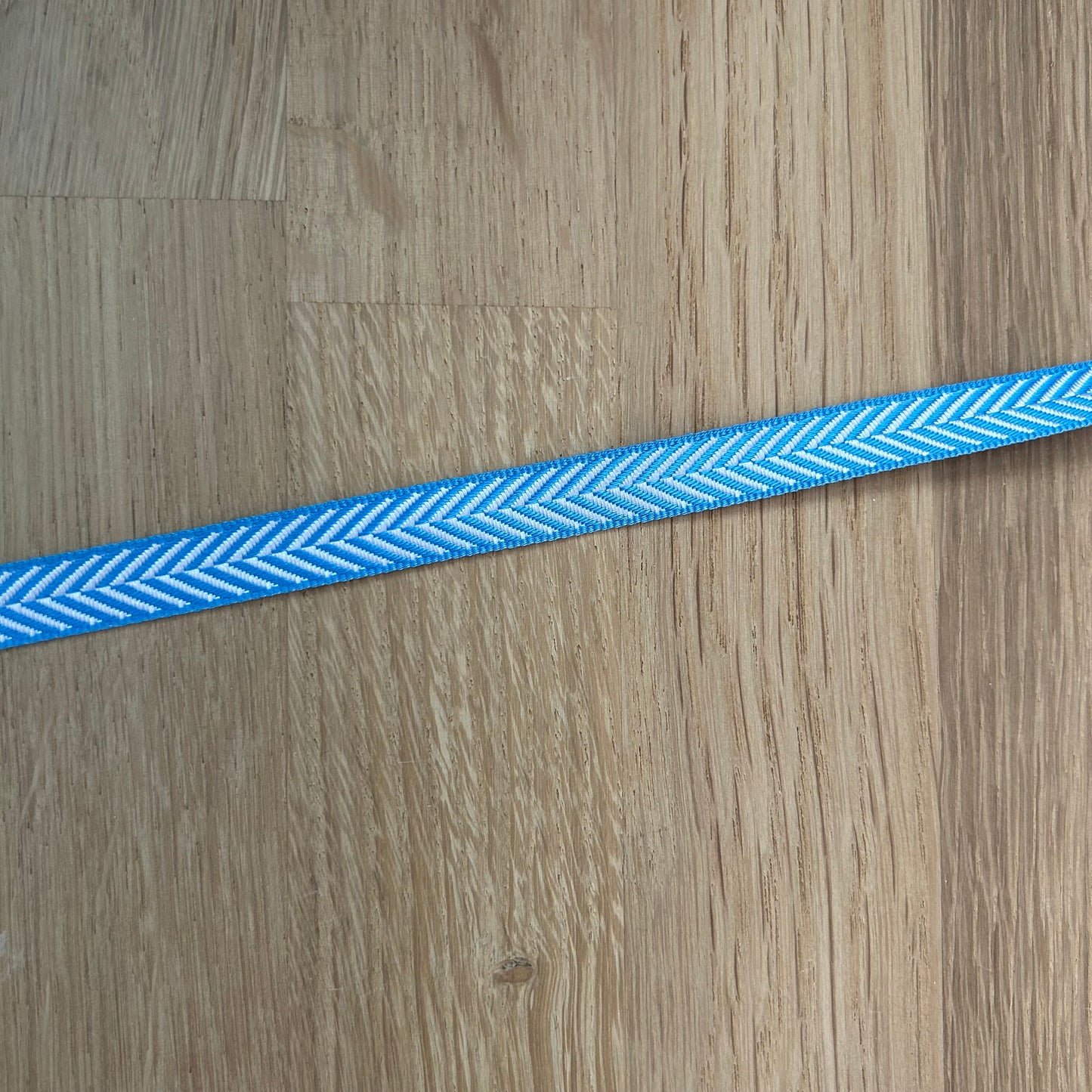Chevron Ribbon 10mm - Blue/White