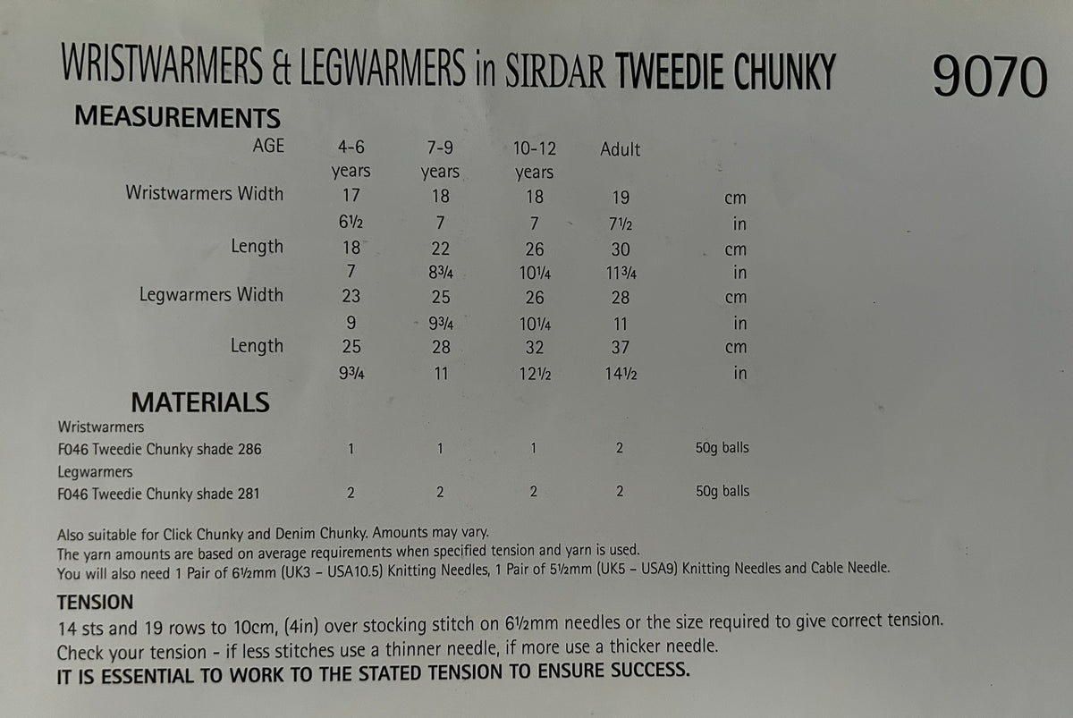 Knitting Pattern 9070 - Legwarmers & Wristwarmers in Chunky