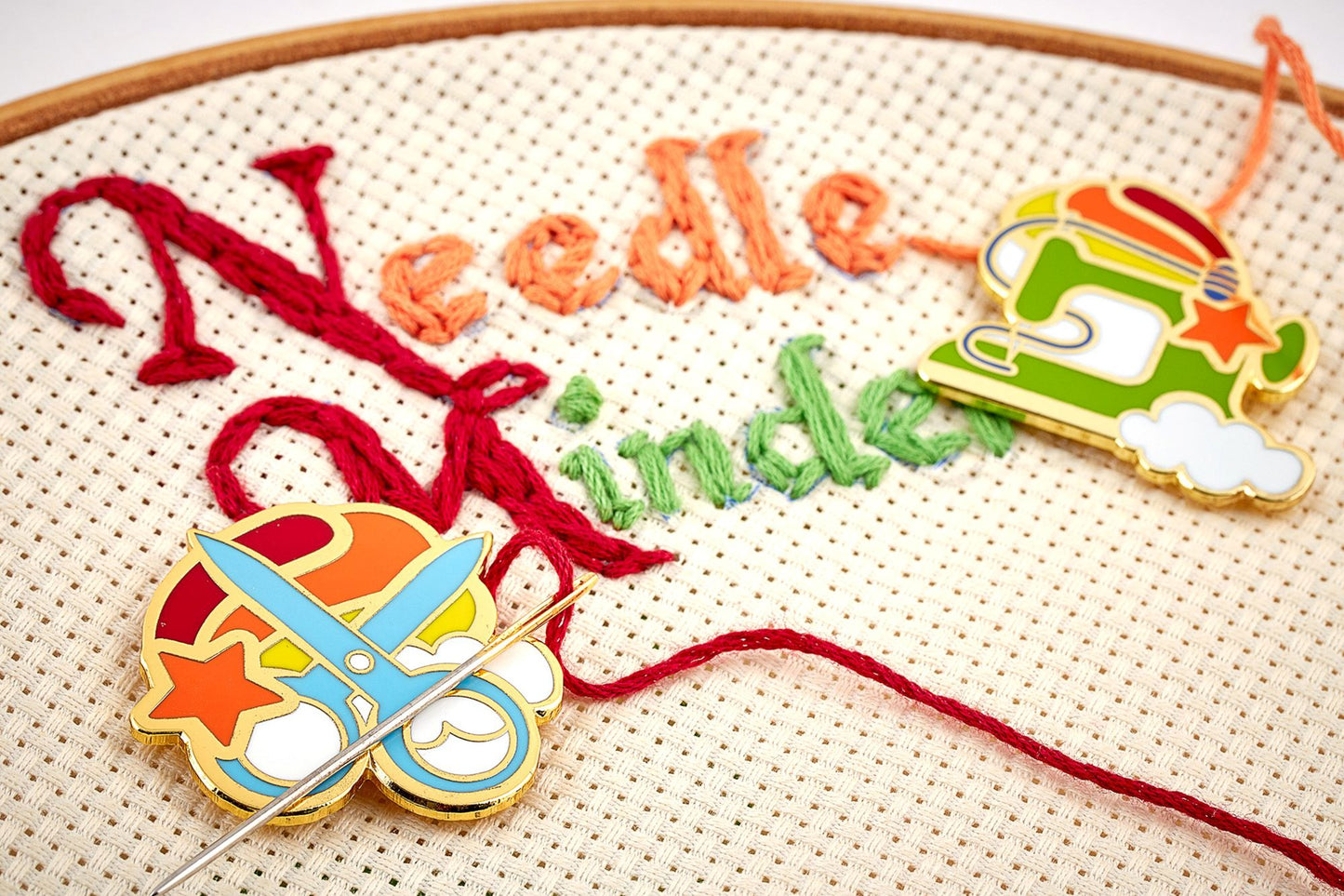 MAGNETIC NEEDLE MINDER