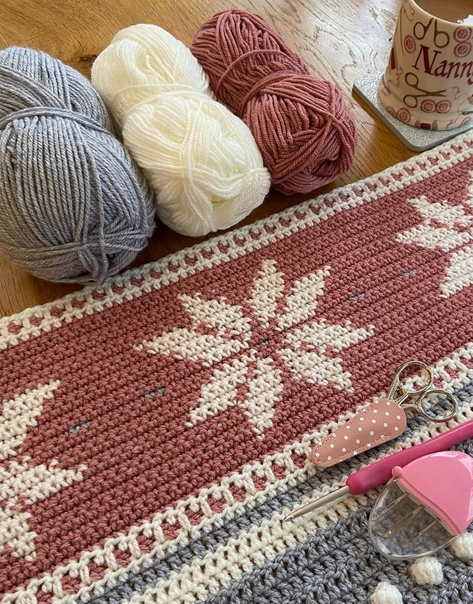 CROCHET A LONG - Christmas Eve Wishes IN DUSKY PINK & GREY - Made by Anita - Blanket Pack with downloadable Pattern!