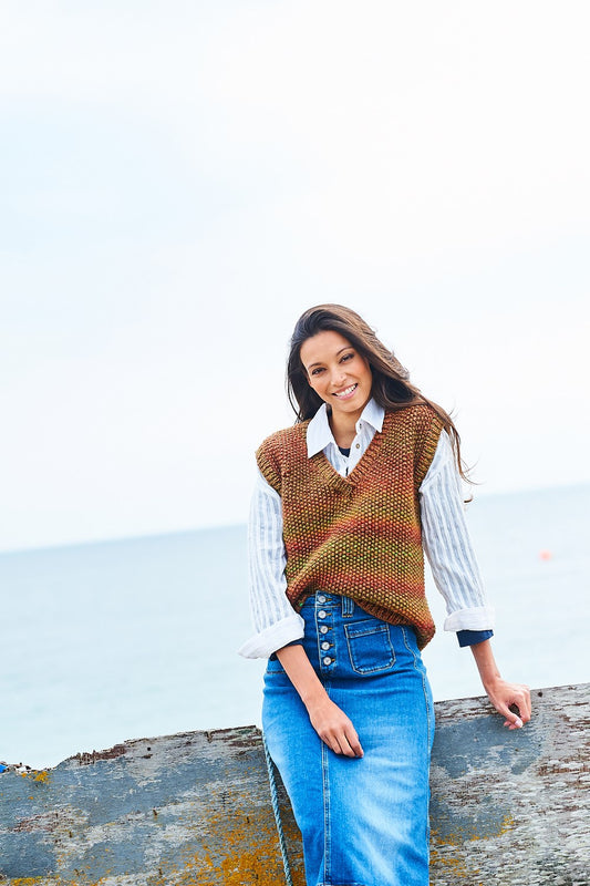 Knitting Pattern 10023 - Tanks in That Colour Vibe Chunky