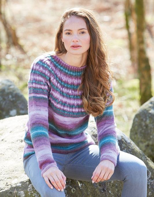 Knitting Pattern 10033 - SWEATER IN HAYFIELD SPIRIT DK