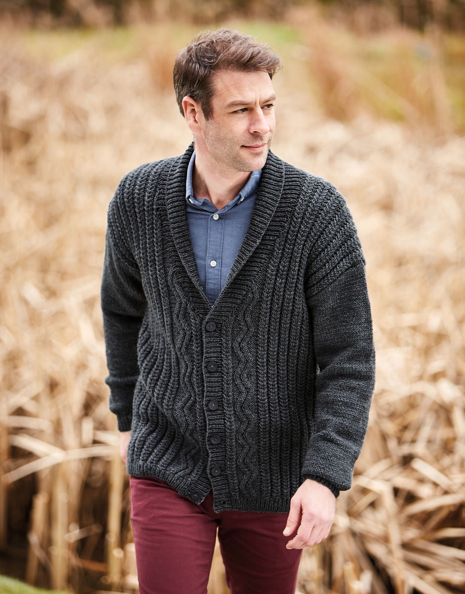 Knitting Pattern 10079 - MEN'S CARDIGAN IN BONUS ARAN