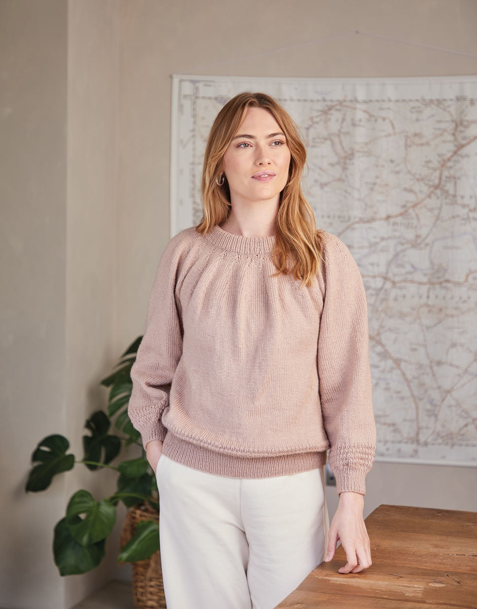 Knitting Pattern 10271 - YOKE GATHERED SWEATER IN HAYFIELD BONUS DK