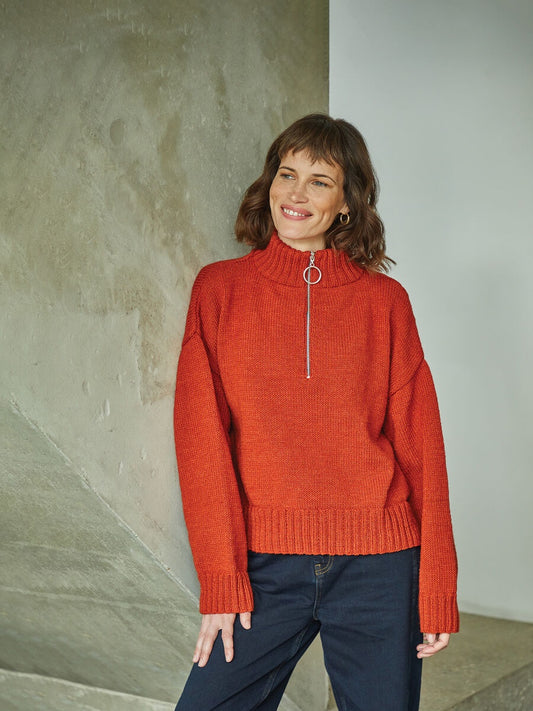 Knitting Pattern 10335 - STATEMENT ZIP SWEATER IN HAYFIELD SOFT TWIST