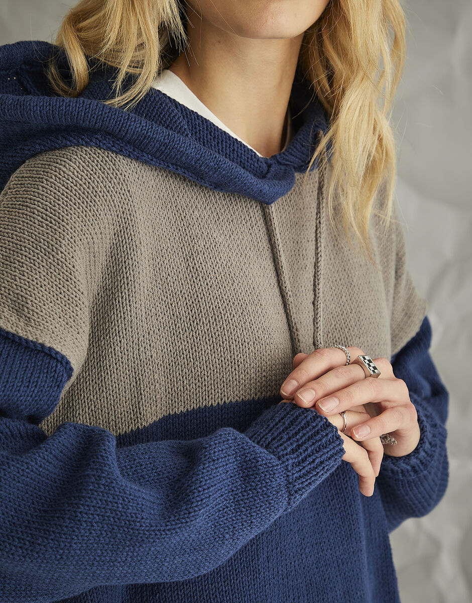 Knitting Pattern 10579 - UNDERGROUND HOODIE IN SIRDAR STORIES DK