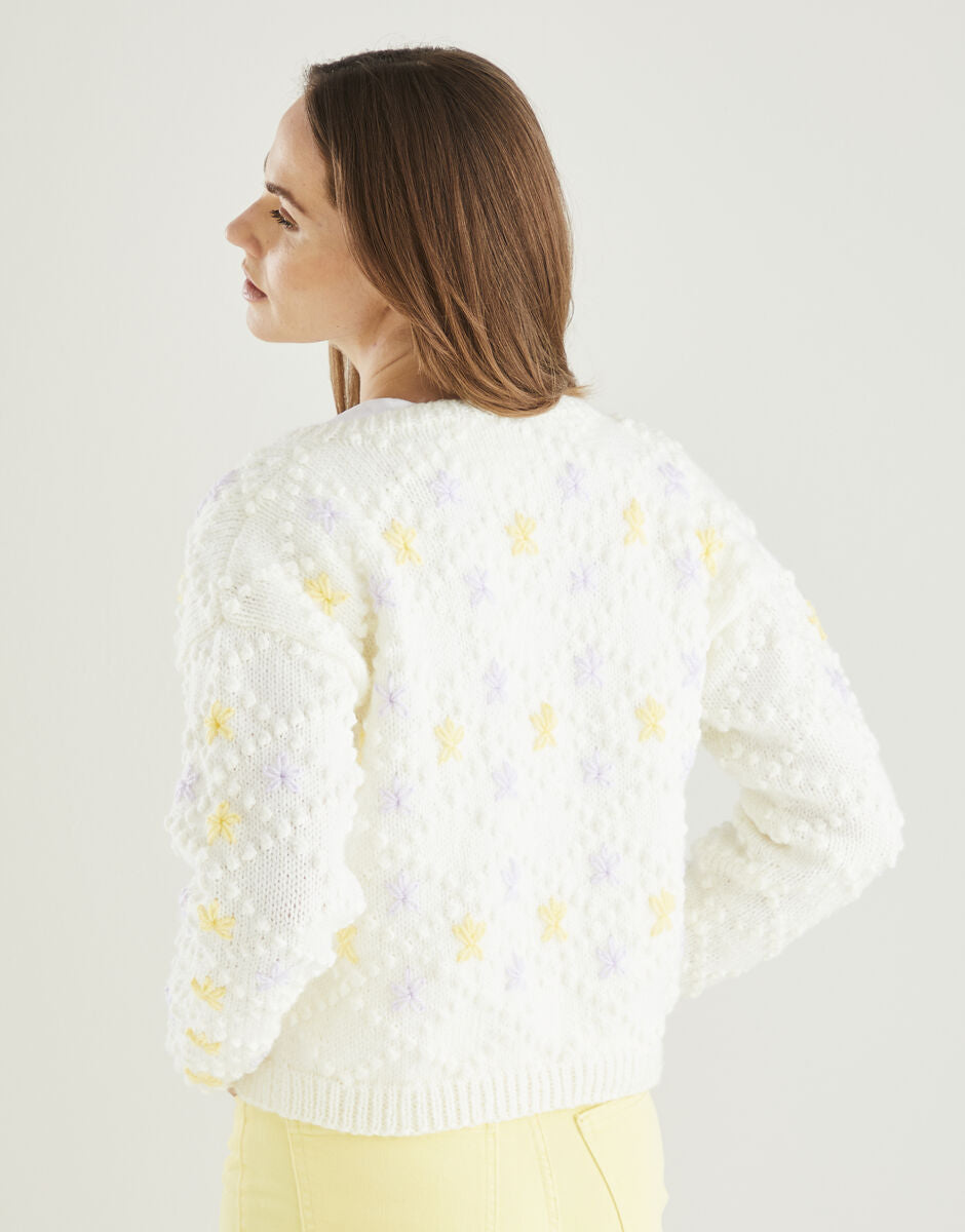 PDF - Knitting Pattern 10609 - DIAMOND TRELLIS CARDIGAN IN HAYFIELD BONUS ARAN