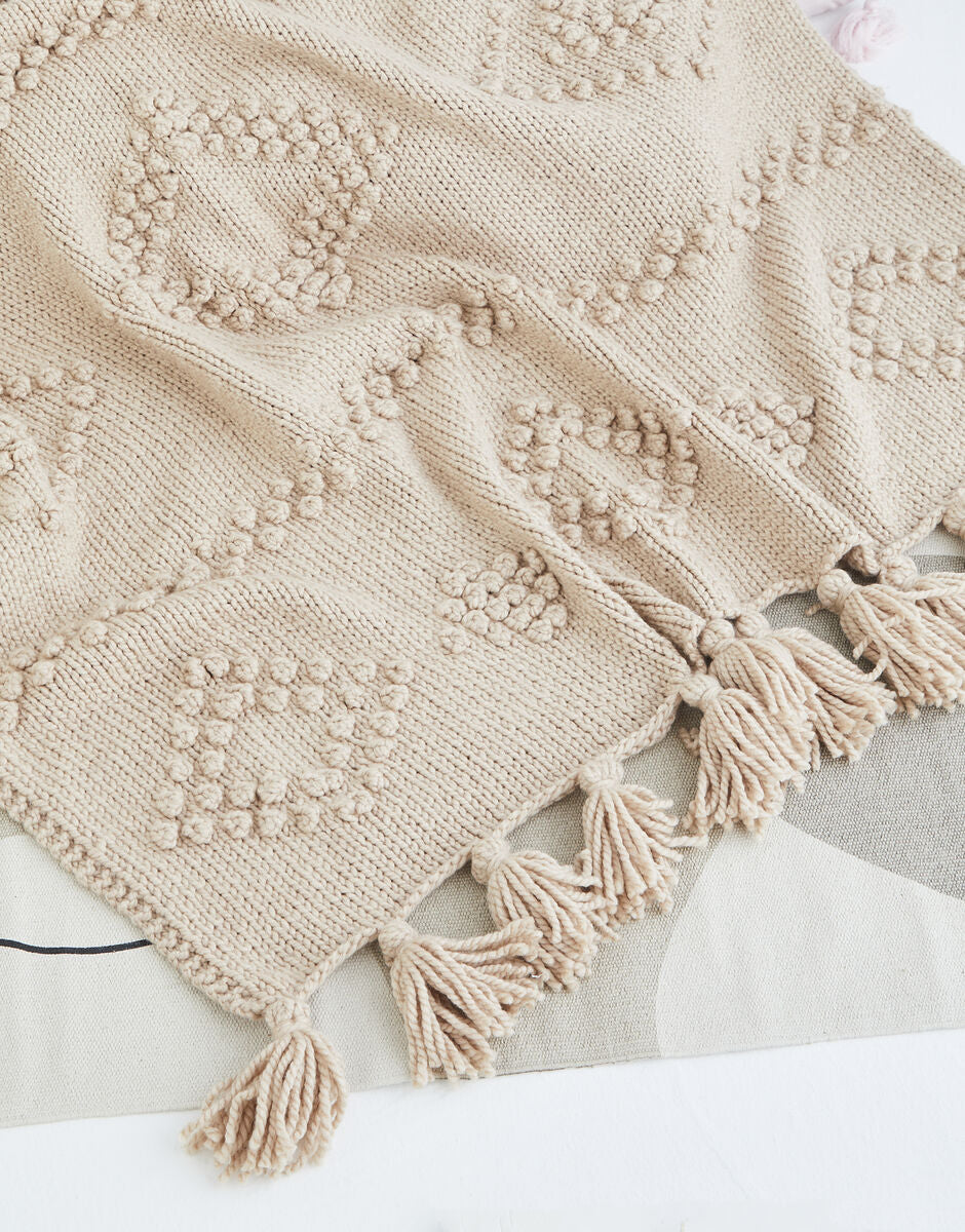 Knitting Pattern 10618 - DIAMOND TEXTURE BLANKET IN BONUS SUPER CHUNKY
