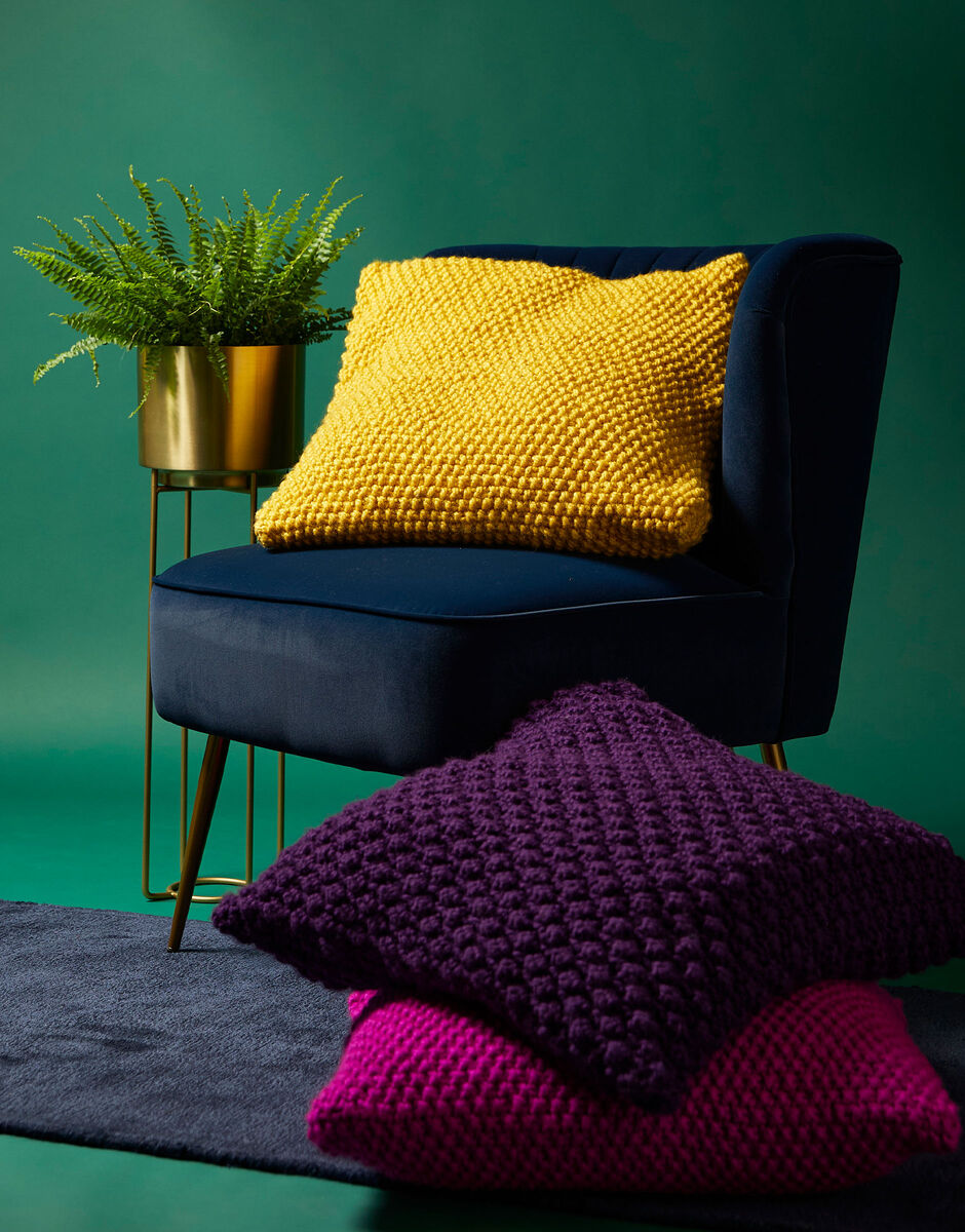 PDF - Knitting Pattern 10675 - TWO STITCH CUSHIONS IN OPULENT BONUS SUPER CHUNKY