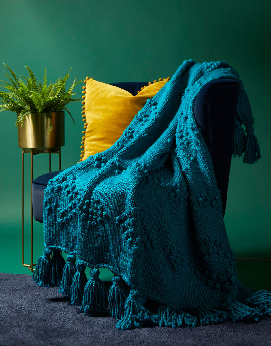 PDF - Knitting Pattern 10677 - DIAMOND TEXTURE BLANKET IN OPULENT BONUS SUPER CHUNKY