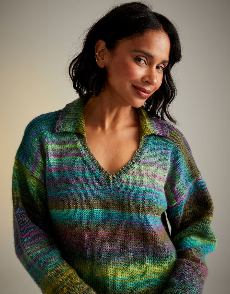 Knitting Pattern 10718 - MIDNIGHT GARDEN SWEATER IN SIRDAR JEWELSPUN ARAN