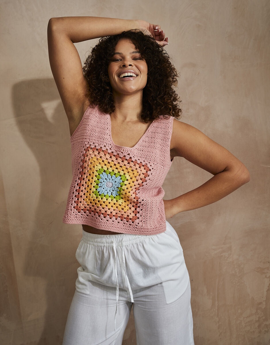 Crochet Pattern 10743 - METRO SQUARE TOP IN SIRDAR STORIES DK