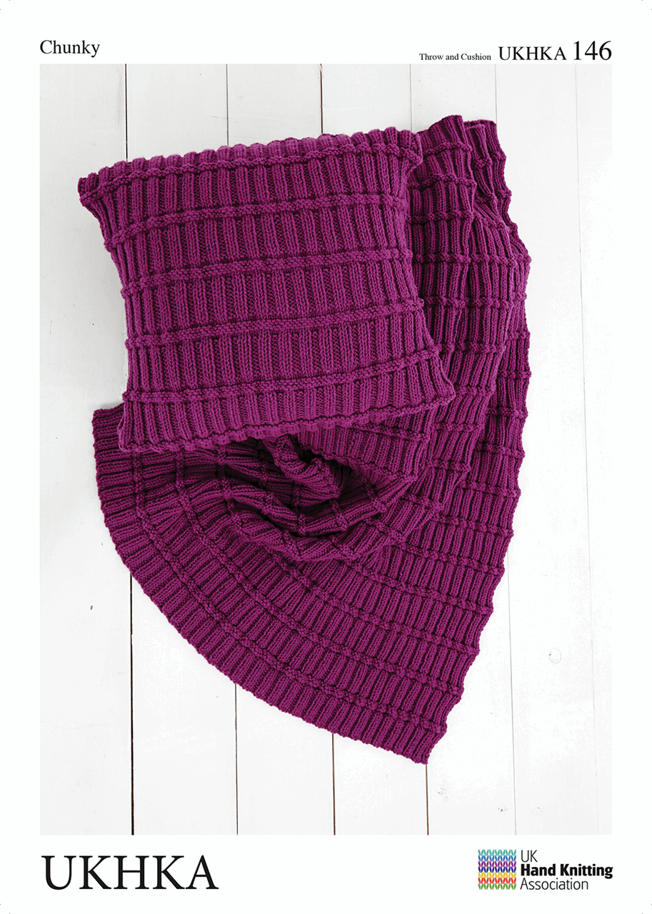 KNITTING PATTERN - UKHKA/146 CHUNKY - THROW & CUSHION