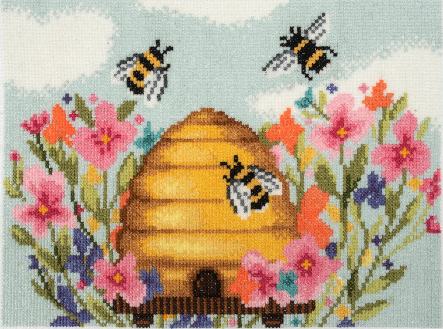 COUNTED CROSS STITCH KIT - MODERN BEE (14” square)