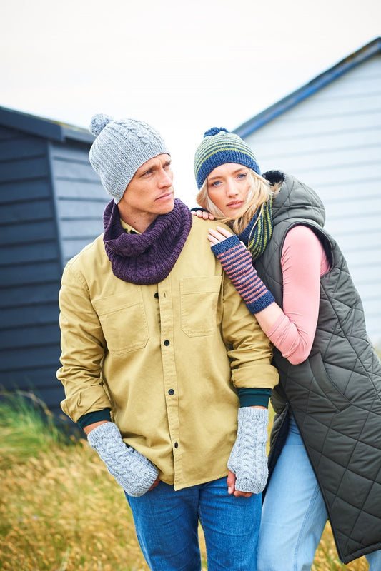 Knitting Pattern 9955 - Unisex Accessories in Recreate DK