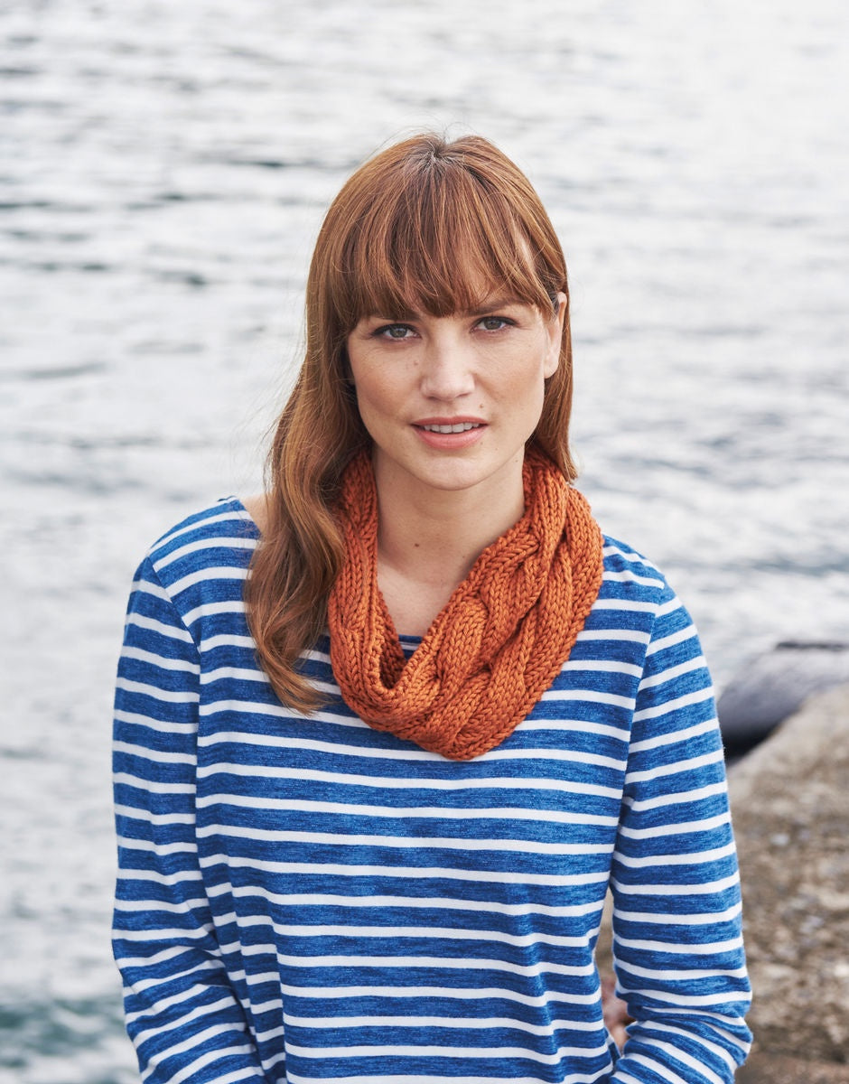 Knitting Pattern 8177 - ACCESSORIES IN SIRDAR NO 1 CHUNKY